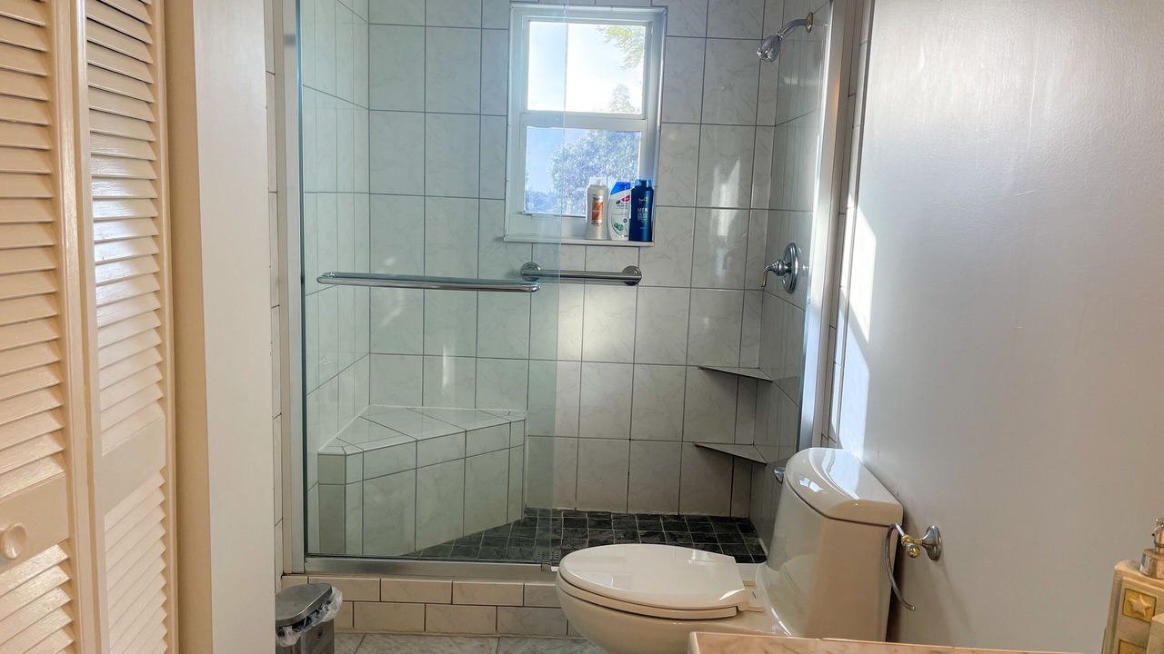 Photo of Bathroom in Ocean Oaks