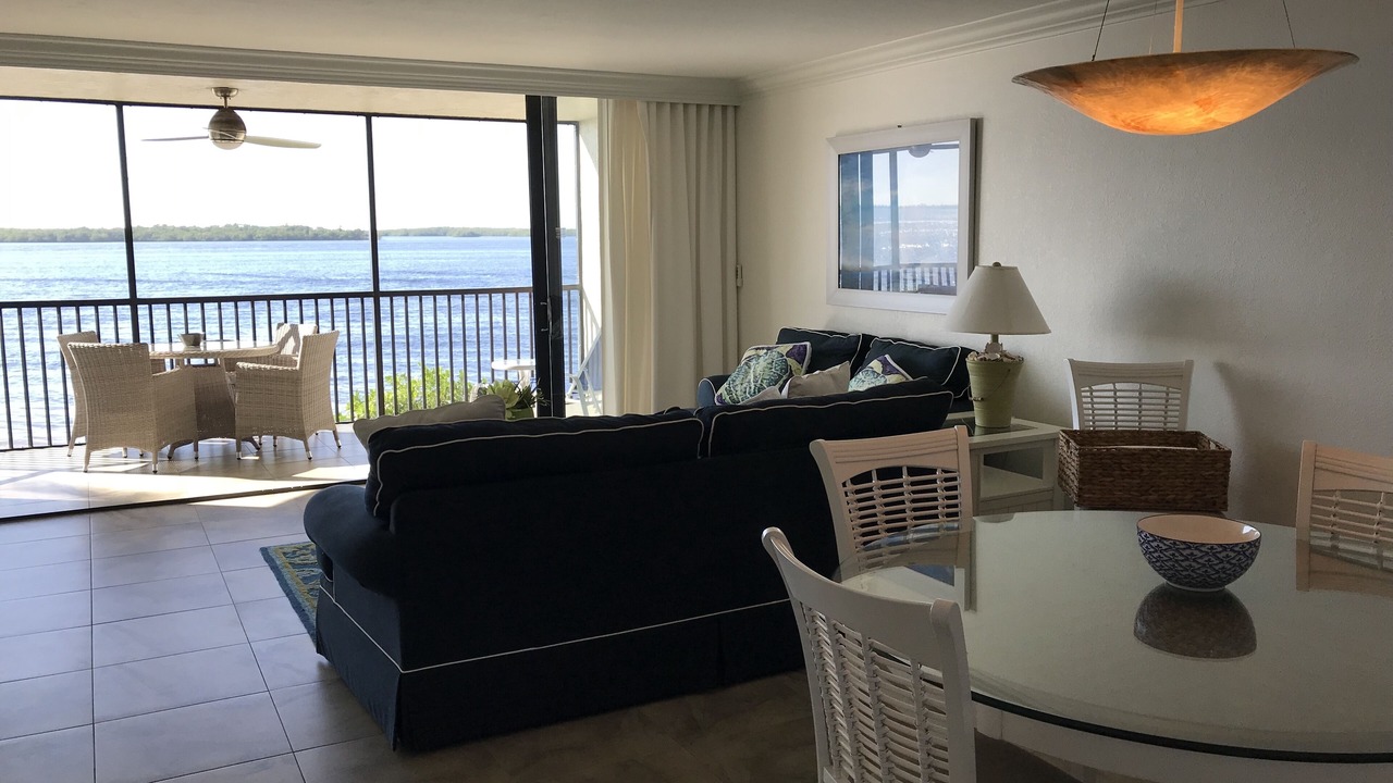 Photo of Livingroom in Punta Rassa