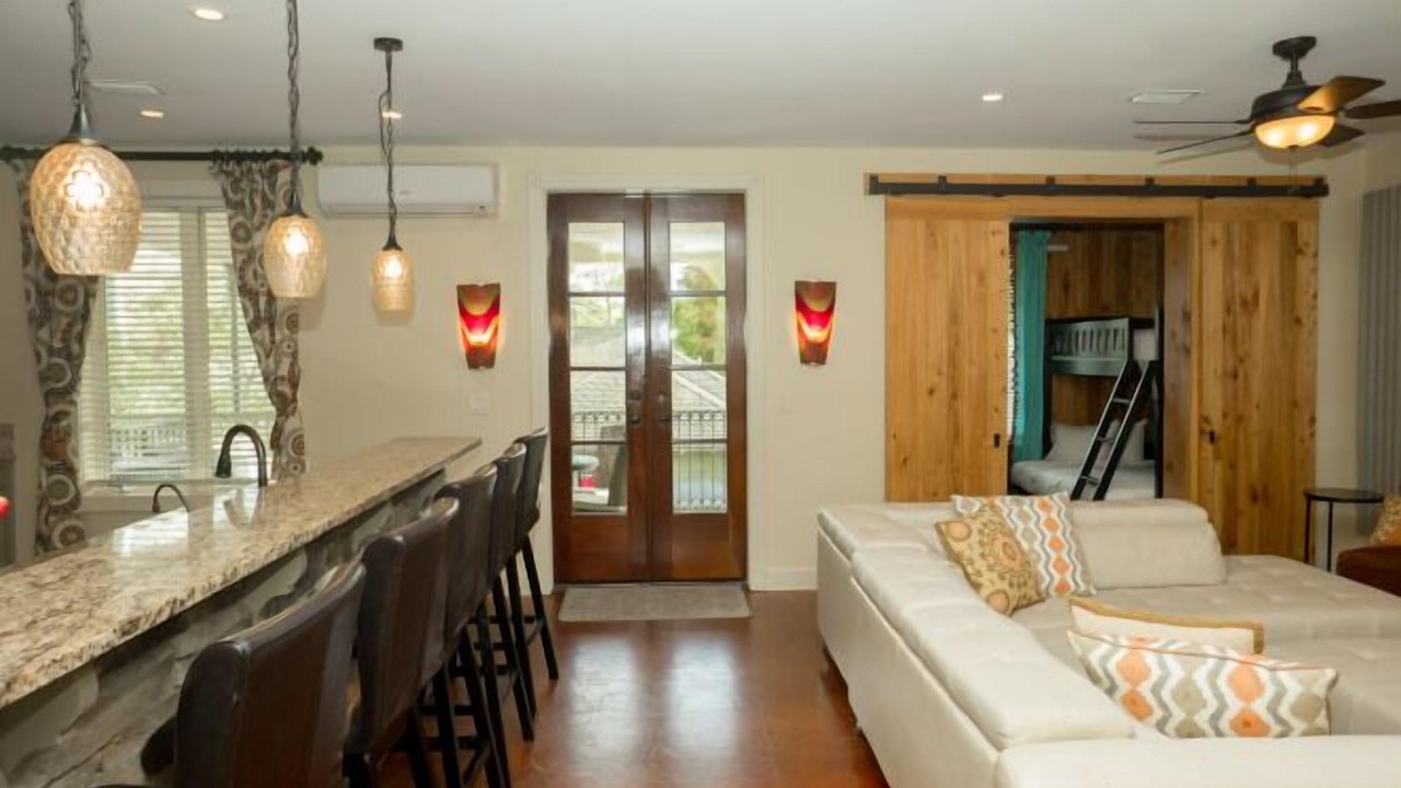 Photo of Bedroom in Baytowne Wharf