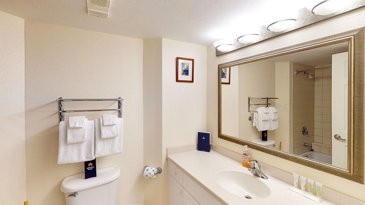 Photo of Bathroom in Ortona Park