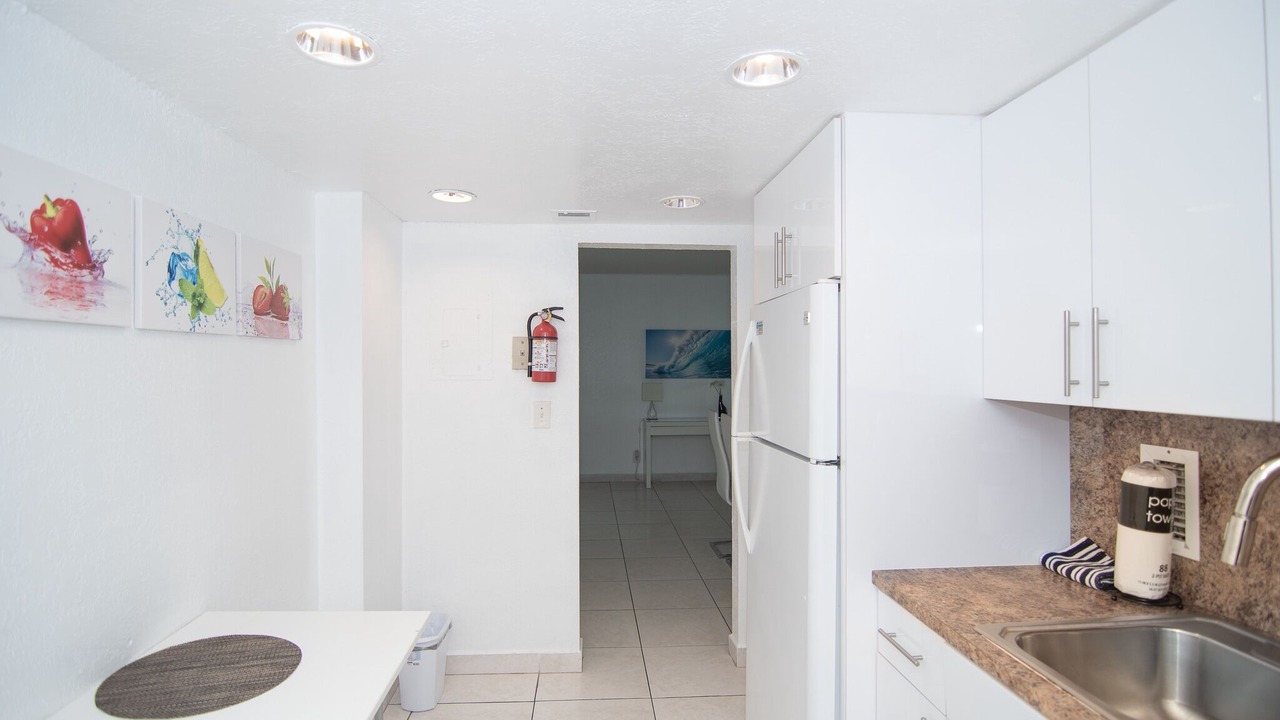 Photo of Kitchen in Hollywood South Central Beach