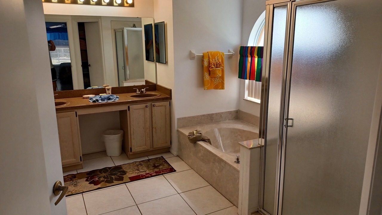 Photo of Bathroom in Lindfields