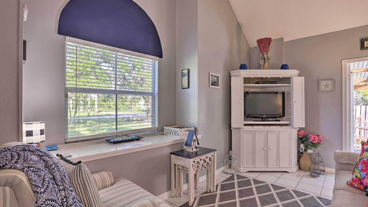 Photo of Livingroom in Beau Rivage West