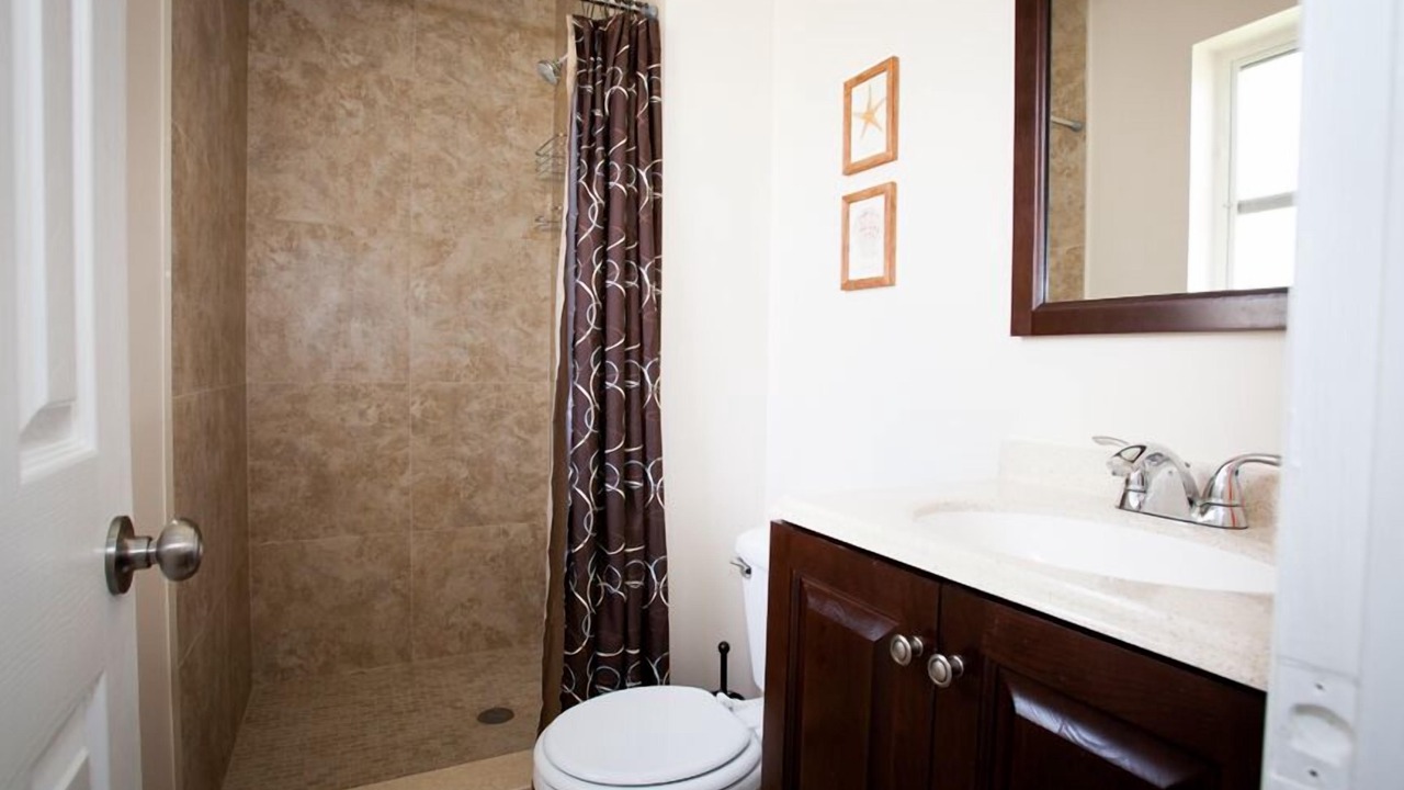 Photo of Bathroom in Parker Ridge