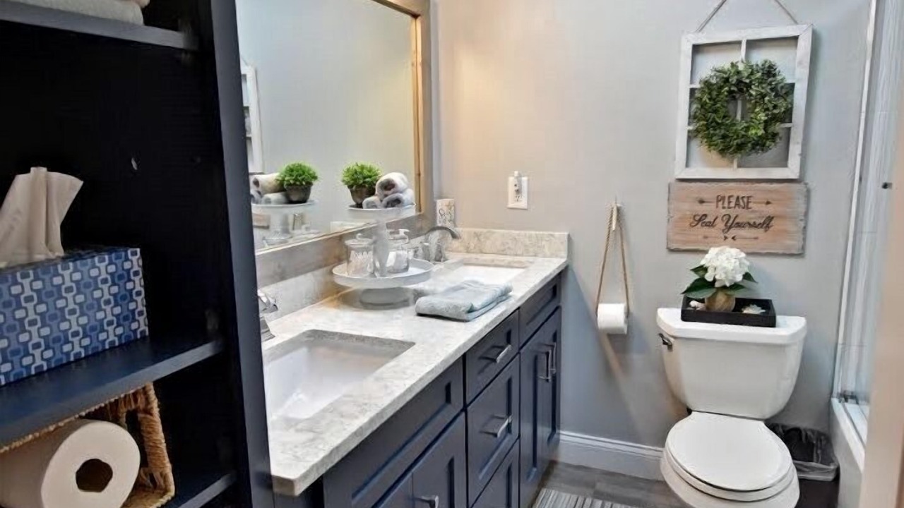 Photo of Bathroom in Ortona Park