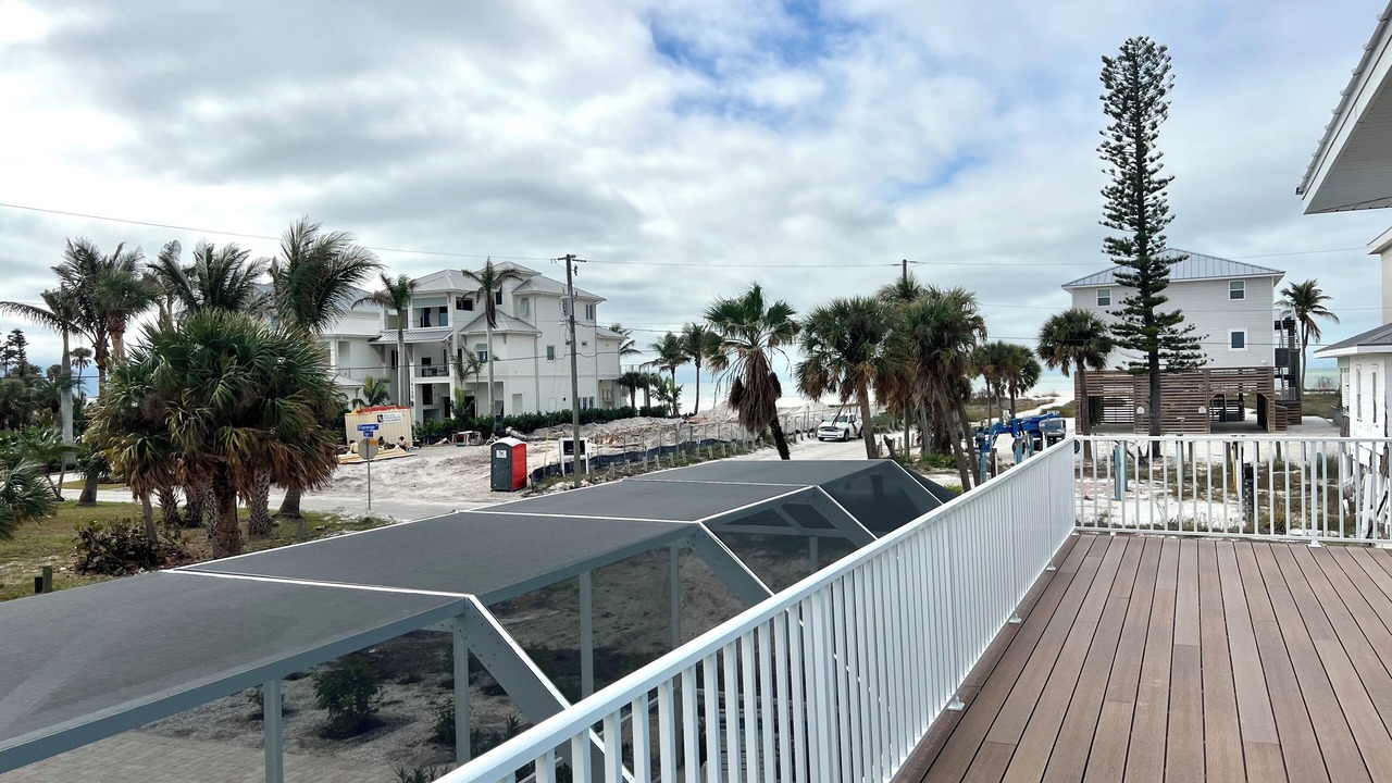 Photo of Outdoor in Mid Island