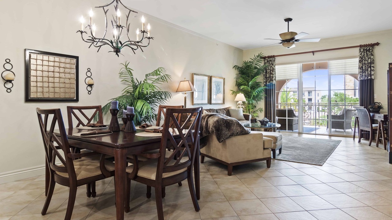 Photo of Livingroom in Ave Maria
