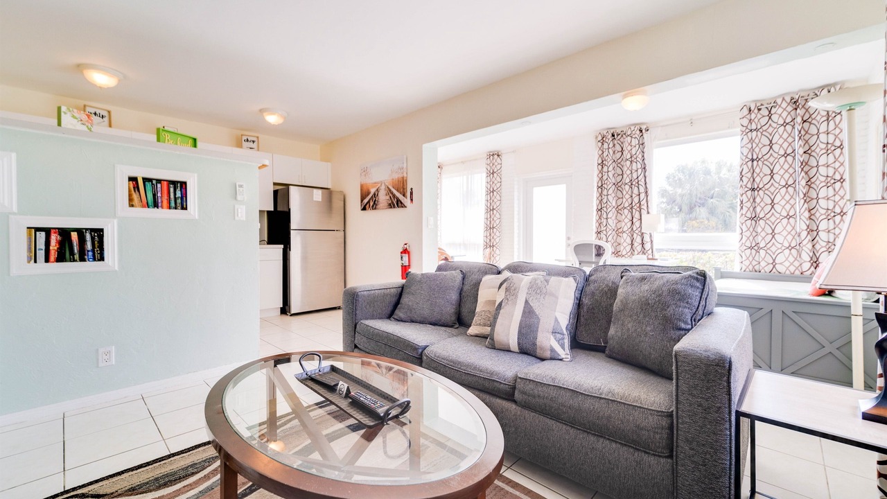 Photo of Livingroom in Edgewood