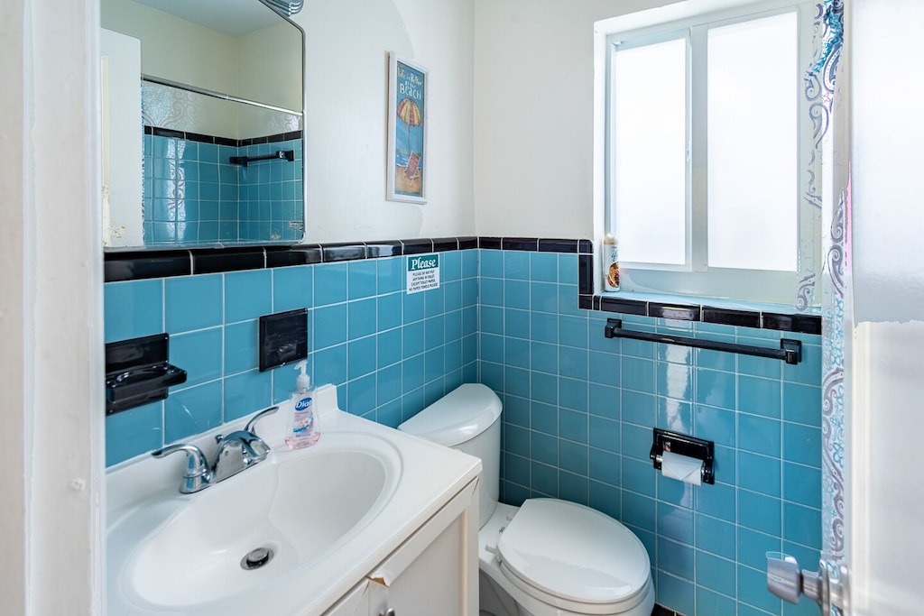 Photo of Bathroom in Edgewood