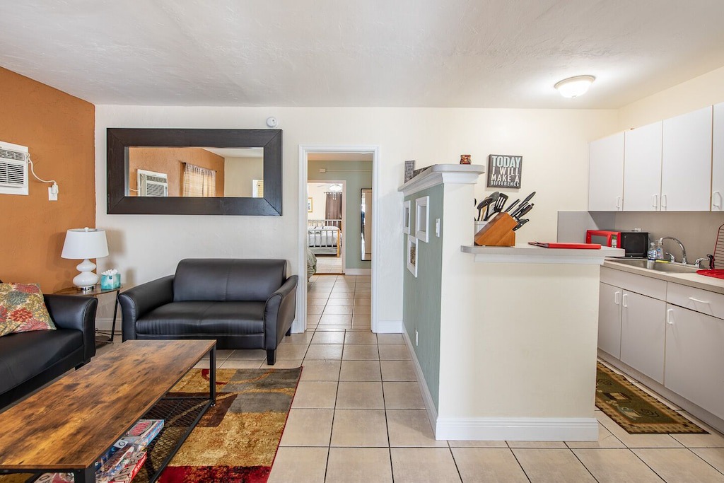 Photo of Livingroom in Edgewood