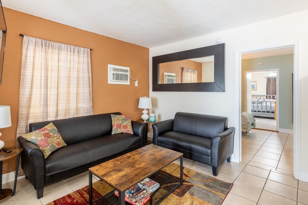 Photo of Livingroom in Edgewood