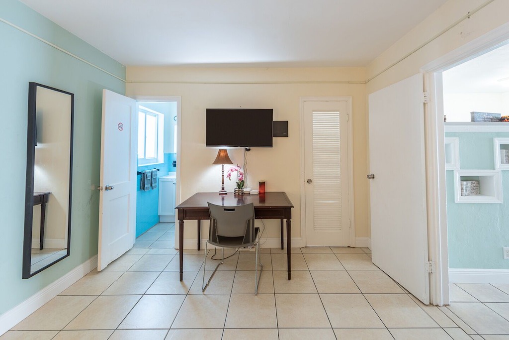 Photo of Livingroom in Edgewood