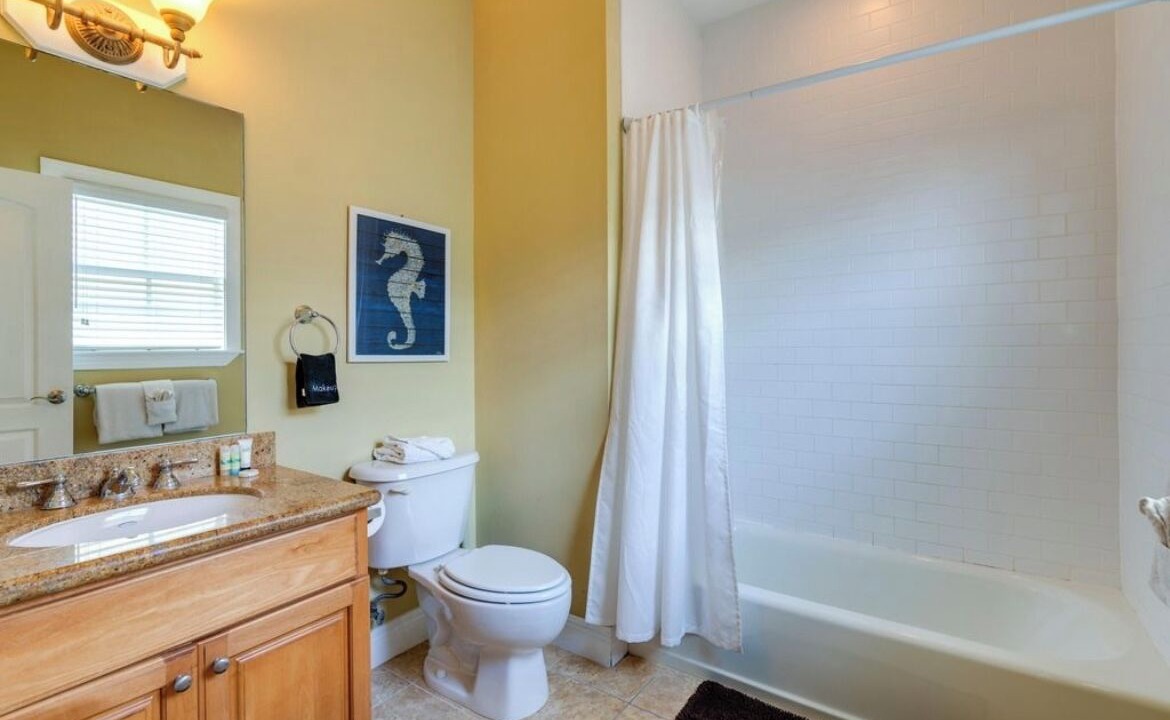 Photo of Bathroom in Islamorada