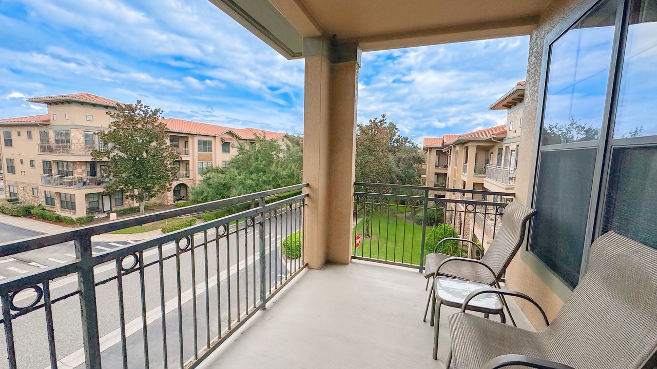 Photo of Patio Balcony in Regal Palms