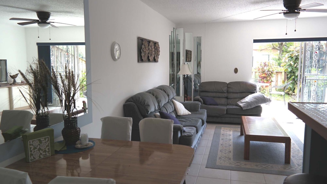 Photo of Livingroom in Greater Pinellas Point