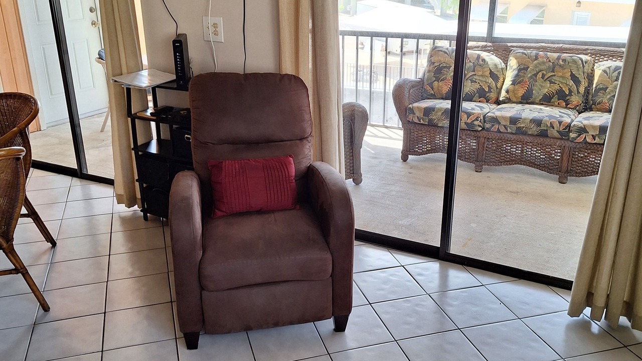 Photo of Livingroom in Cross Key Waterways