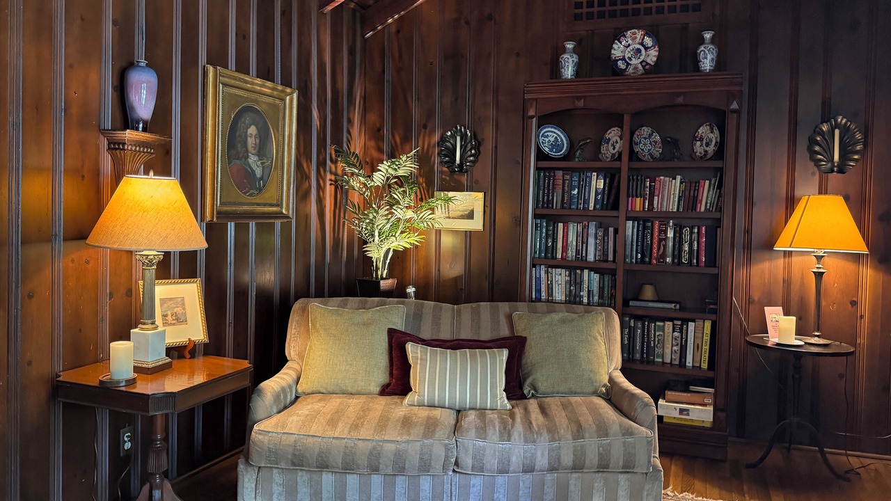 Photo of Bedroom in Flamingo Parks