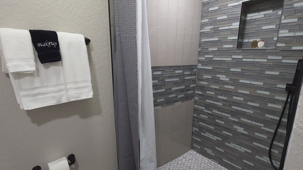 Photo of Bathroom in Lakeland