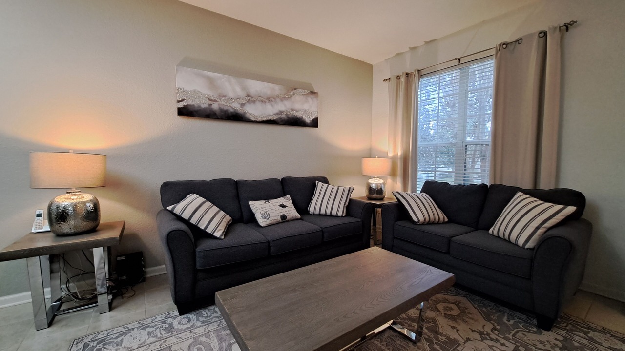 Photo of Livingroom in Windsor Hills