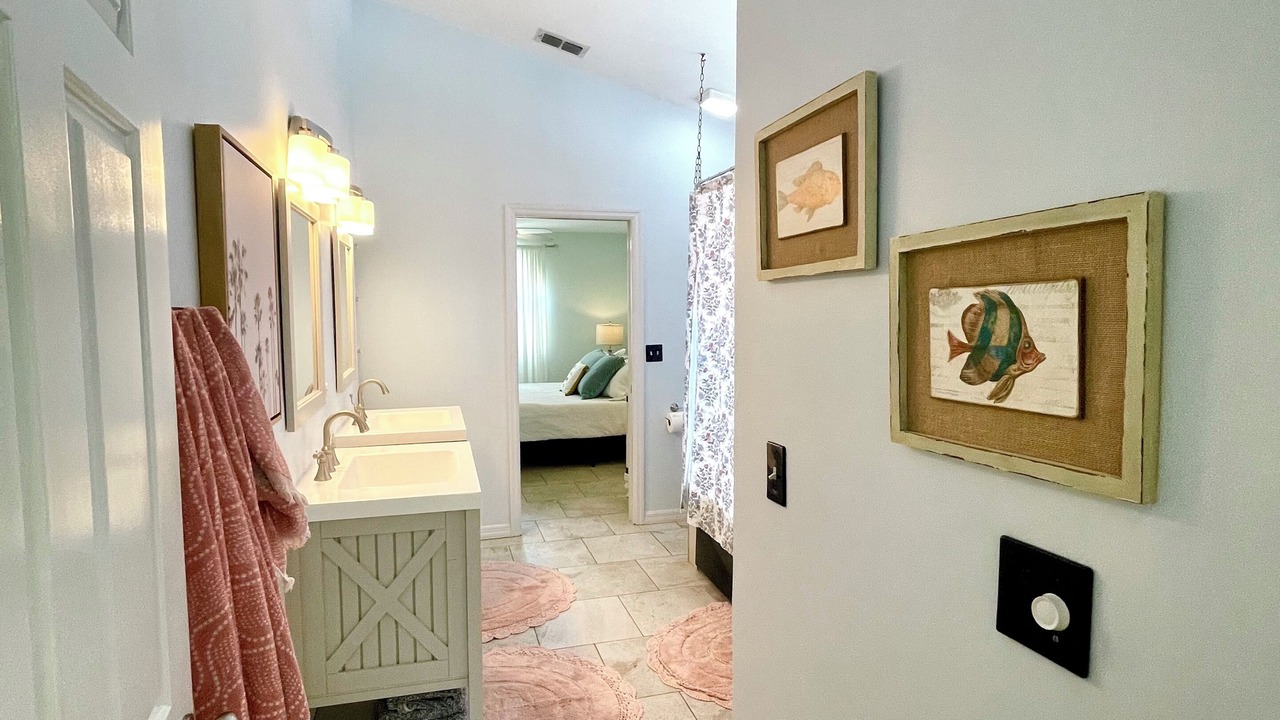 Photo of Bedroom in Naples Park