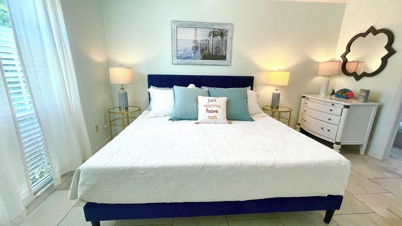 Photo of Bedroom in Naples Park