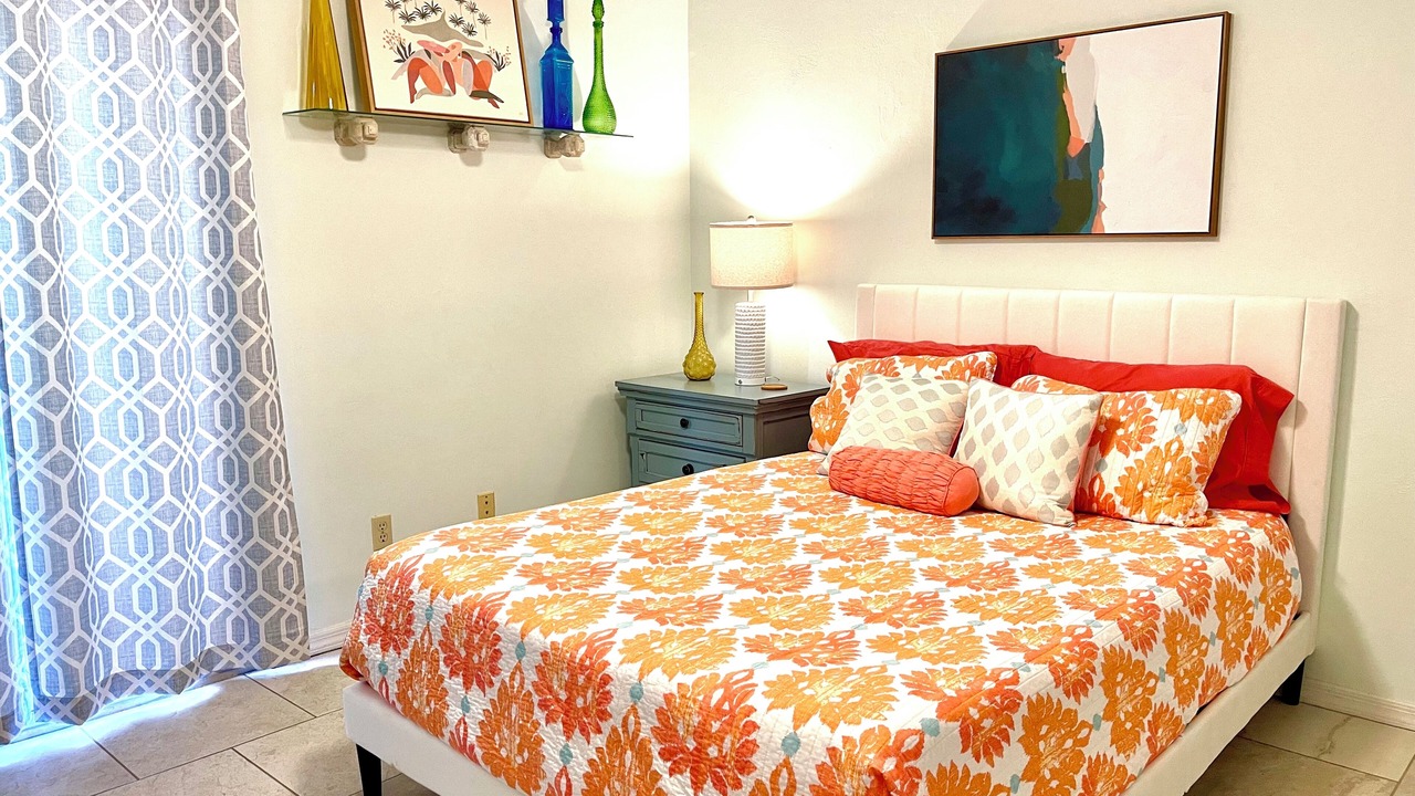 Photo of Bedroom in Naples Park