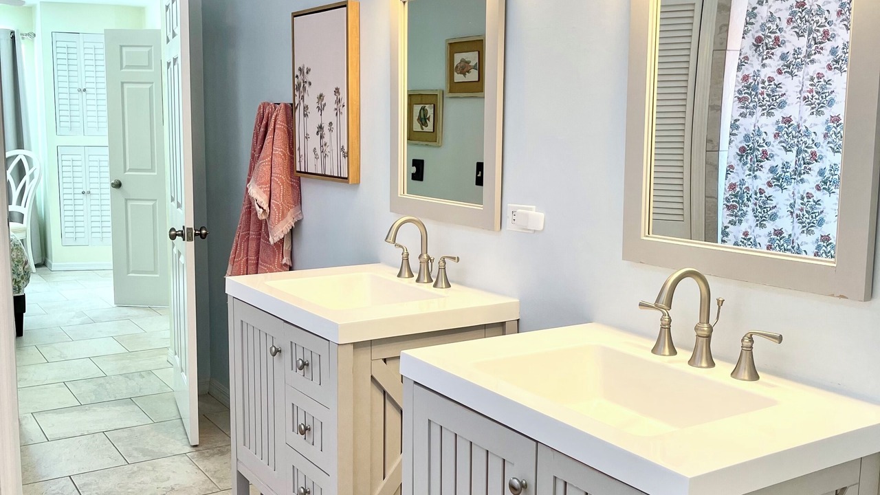 Photo of Bathroom in Naples Park