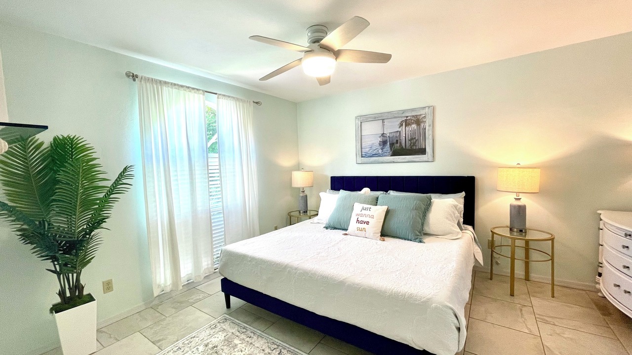 Photo of Bedroom in Naples Park