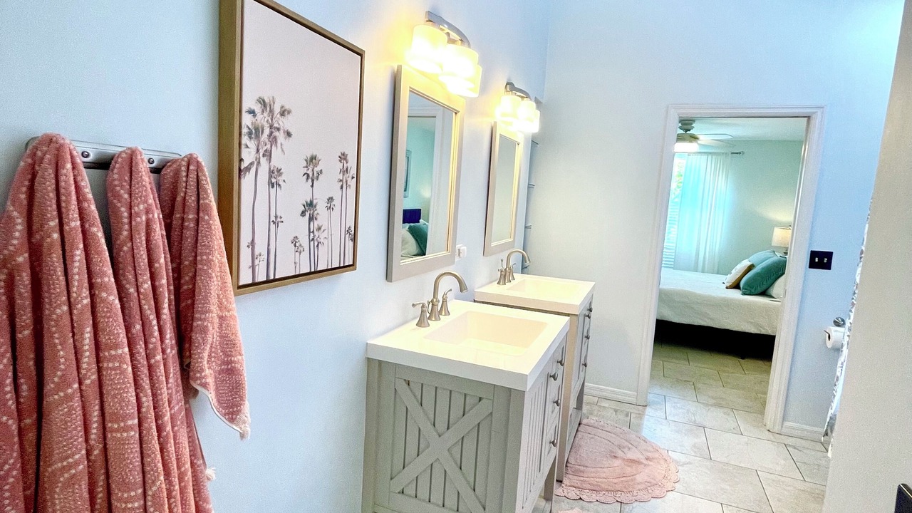 Photo of Bedroom in Naples Park