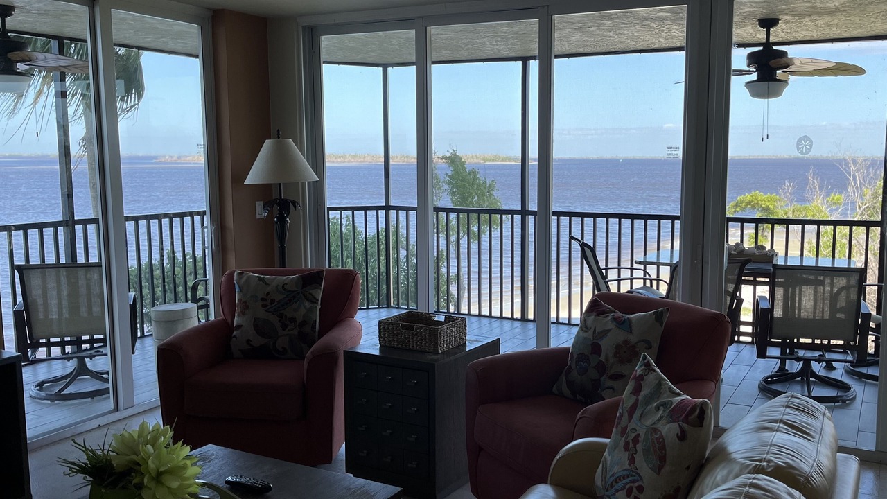 Photo of Livingroom in Punta Rassa
