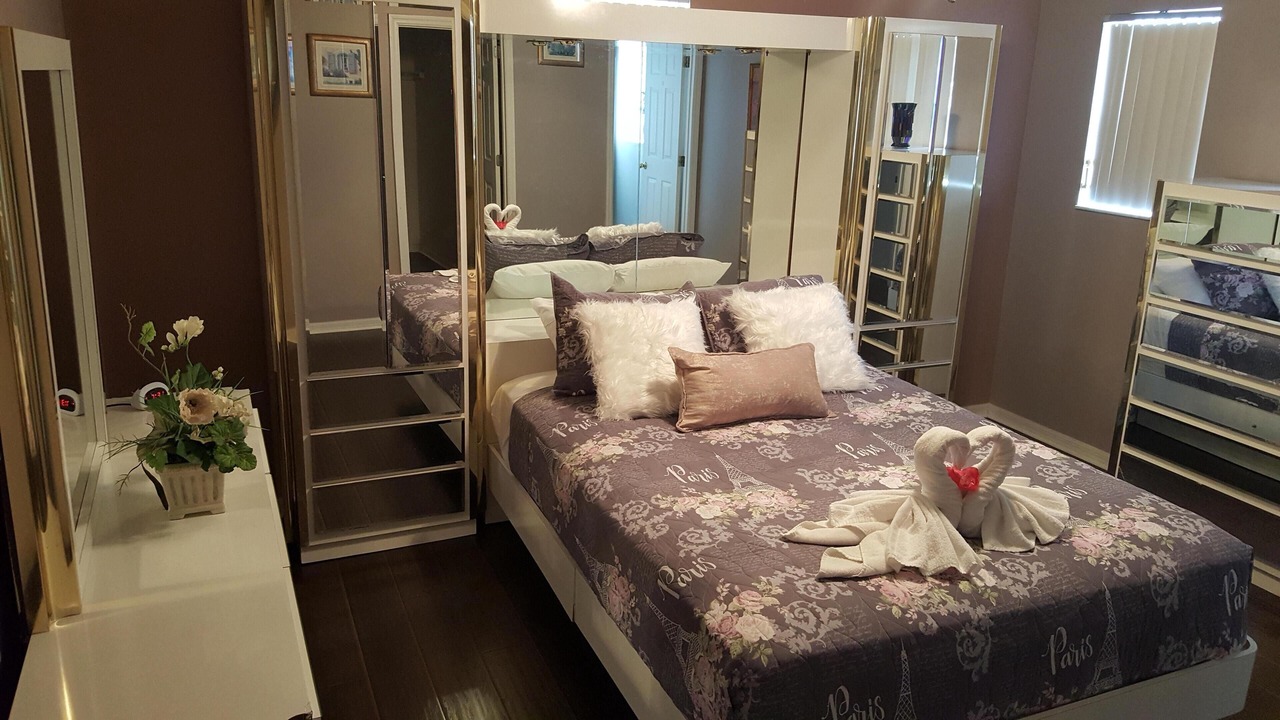 Photo of Bedroom in Windwood Bay