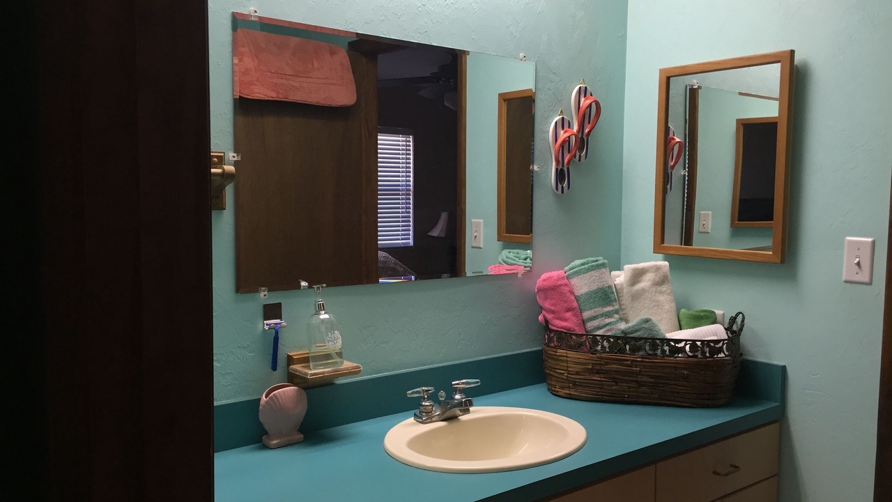 Photo of Bathroom in Cedar Key