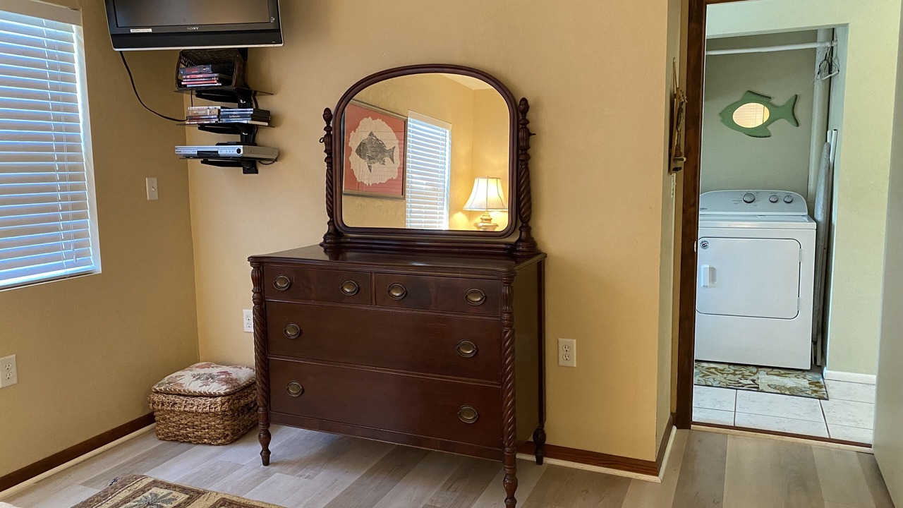 Photo of Bedroom in Cedar Key