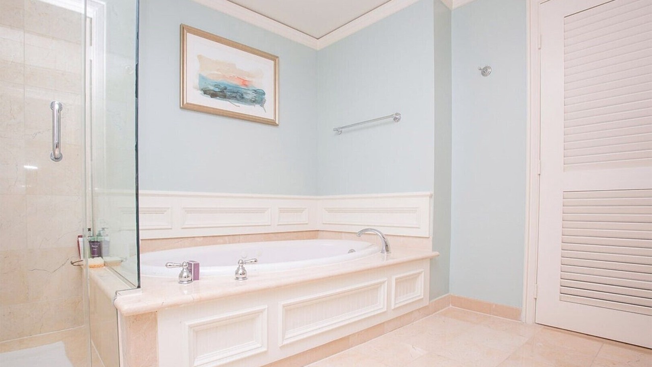 Photo of Bathroom in Key Biscayne