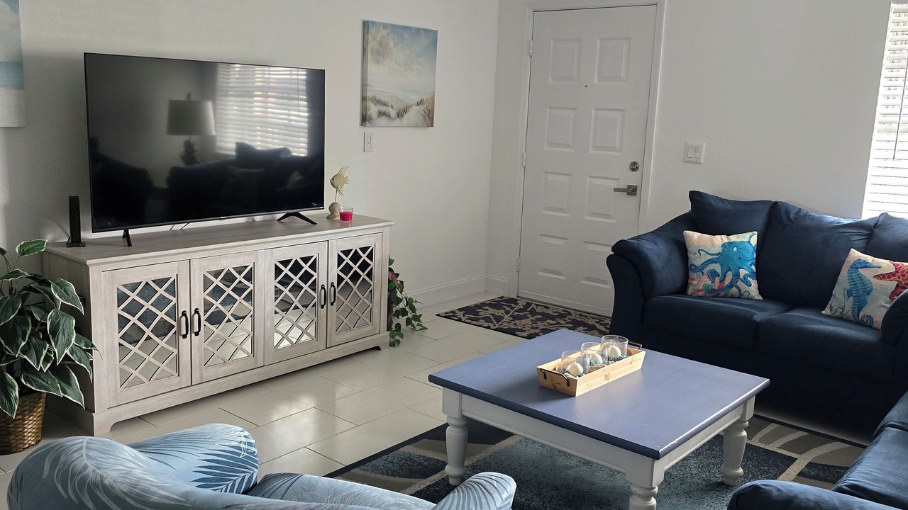 Photo of Livingroom in Englewood South