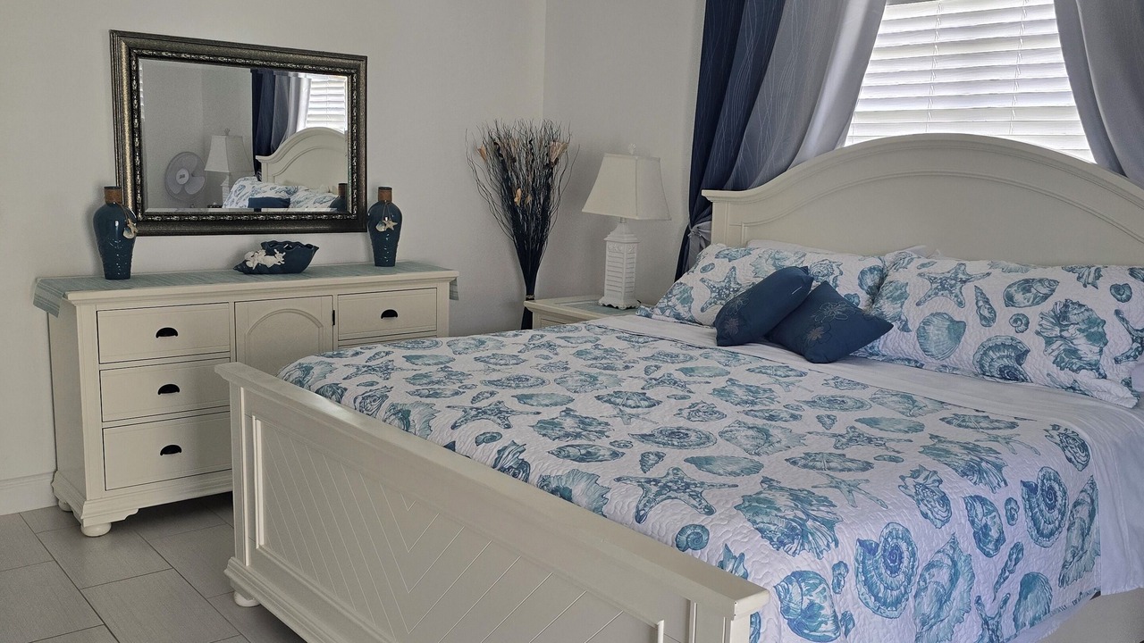 Photo of Bedroom in Englewood South