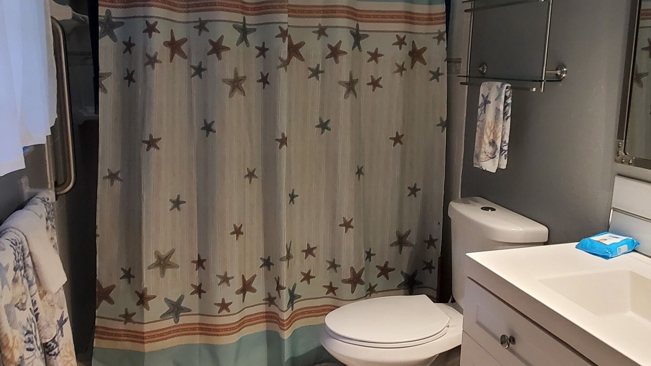 Photo of Bathroom in Florida Shores