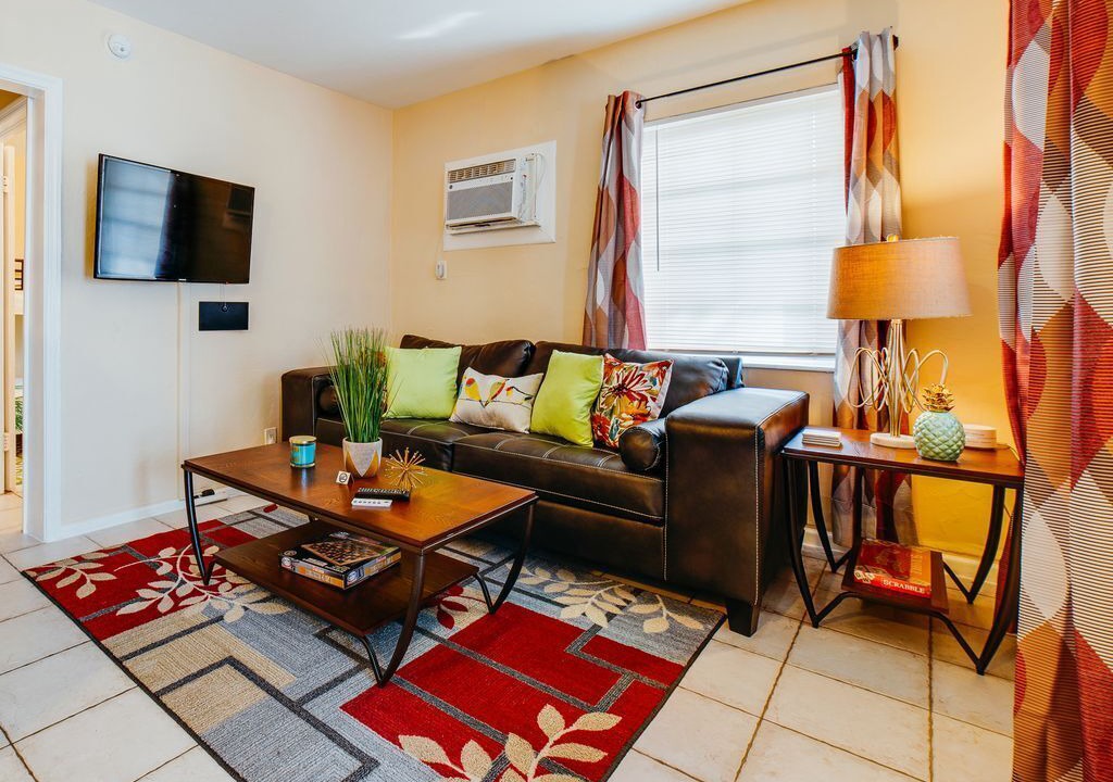 Photo of Livingroom in Edgewood