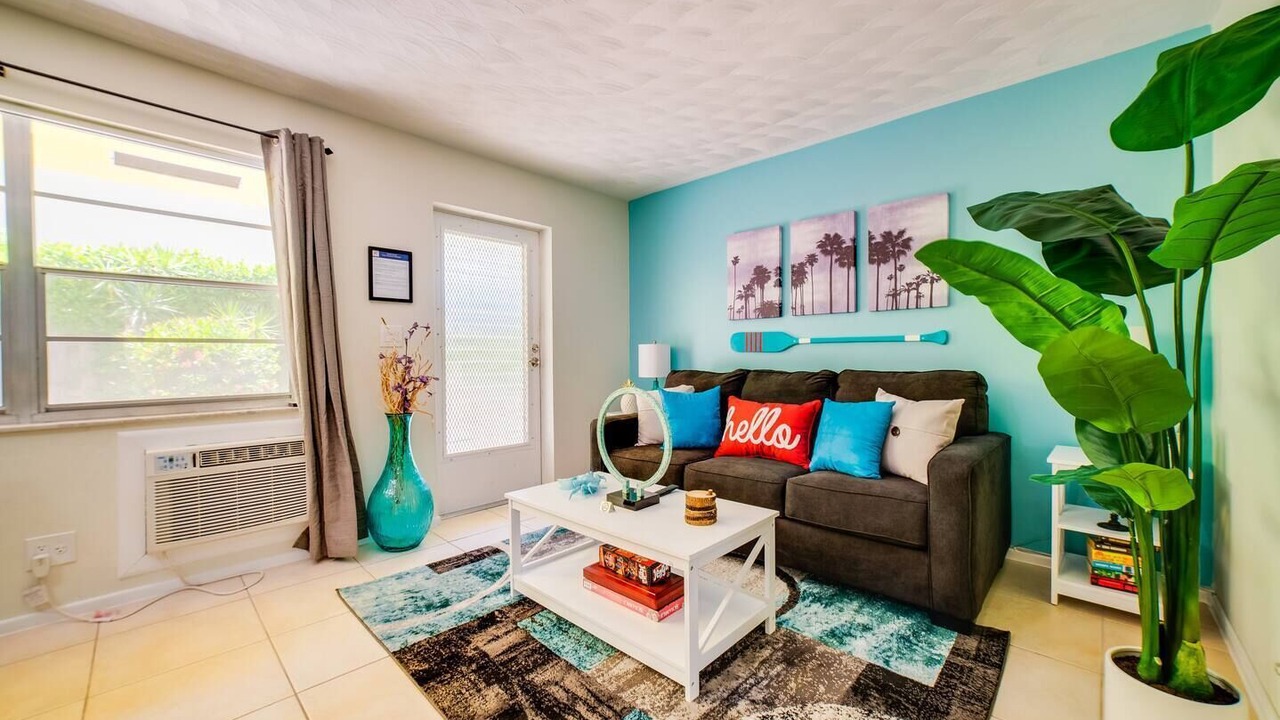 Photo of Livingroom in Lake Ridge