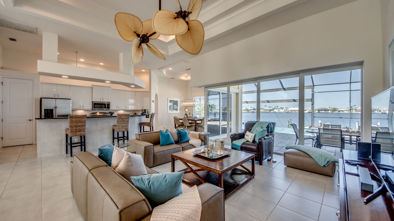 Photo of Livingroom in Eight Lakes