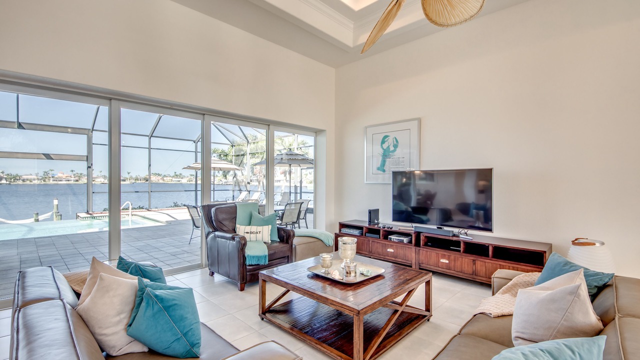 Photo of Livingroom in Eight Lakes