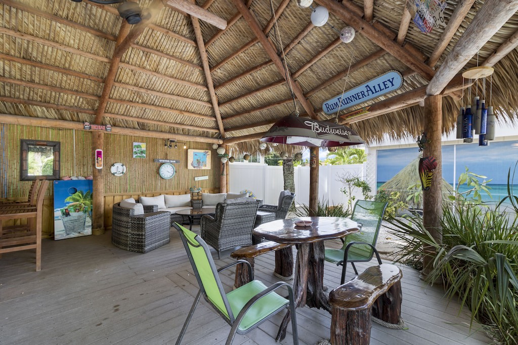 Photo of Patio Balcony in Mid Island