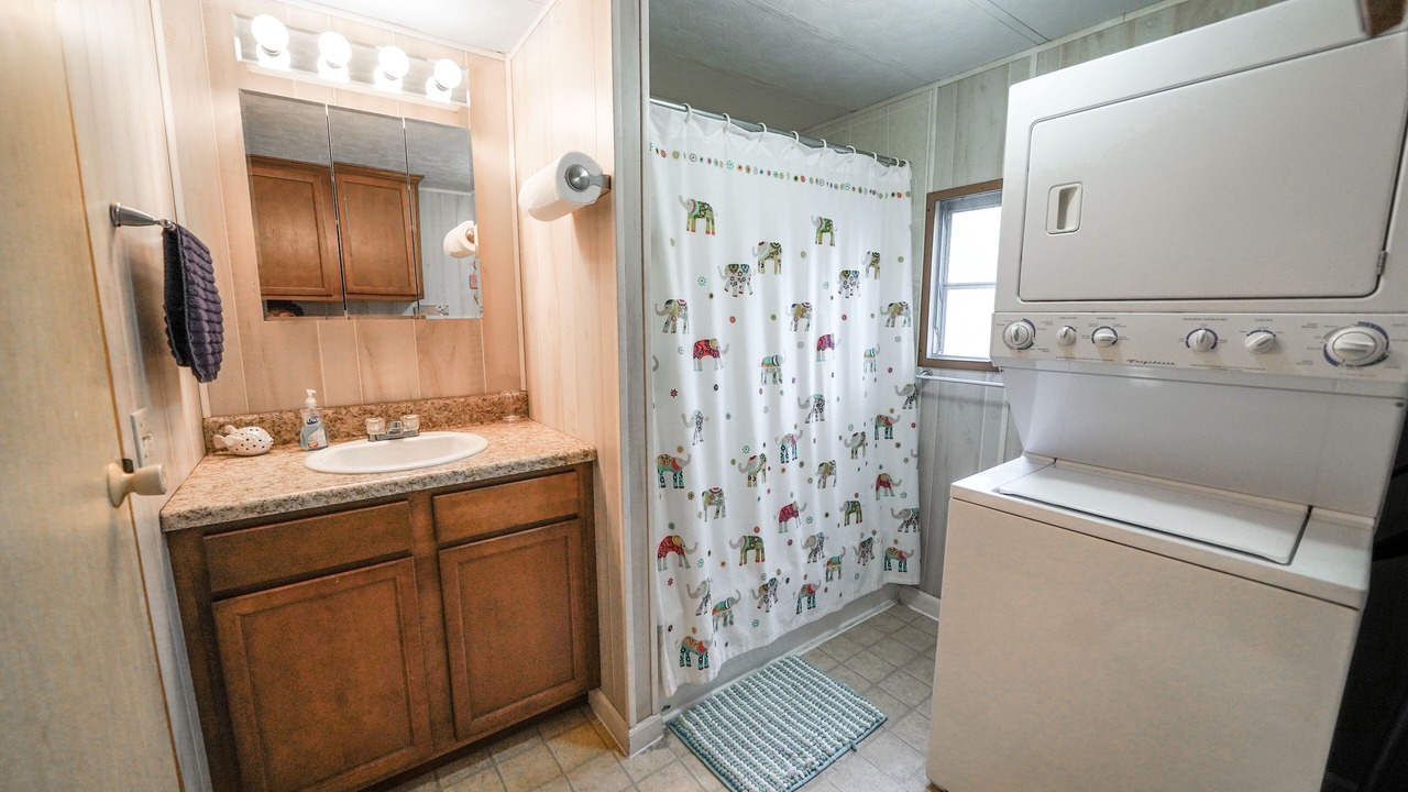 Photo of Bathroom in Dunnellon