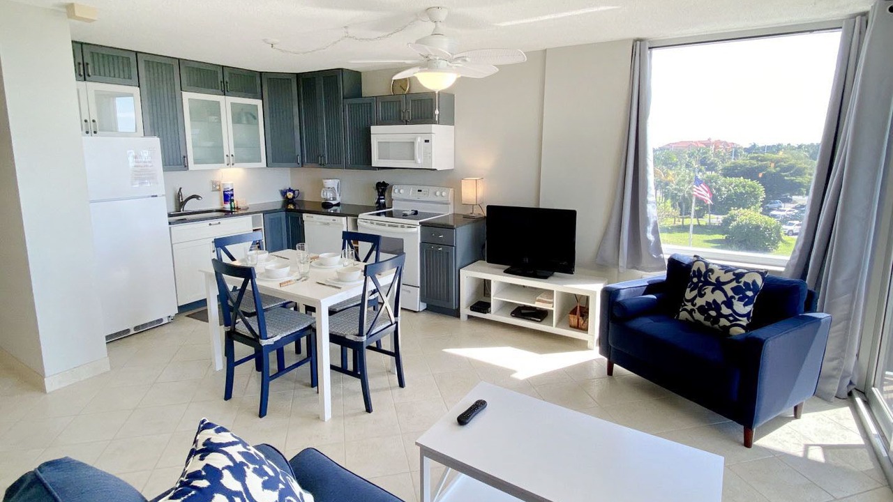 Photo of Livingroom in Fort Myers Beach