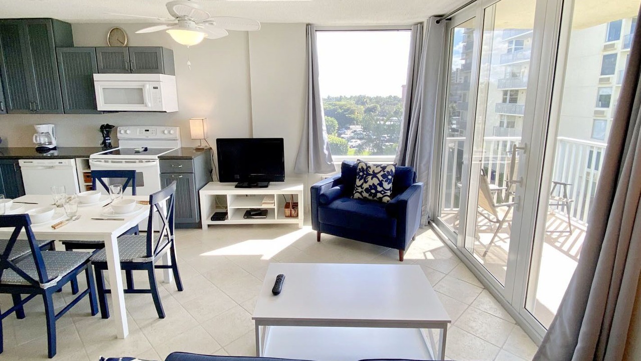 Photo of Livingroom in Fort Myers Beach