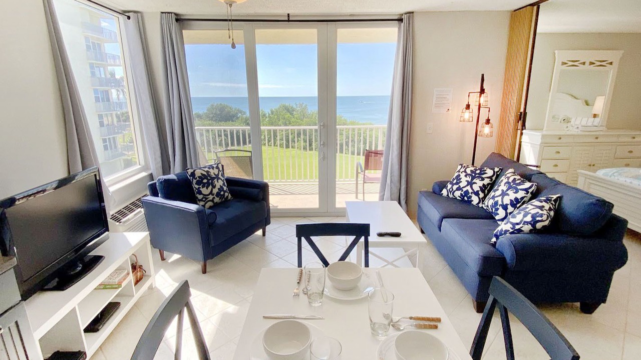 Photo of Livingroom in Fort Myers Beach