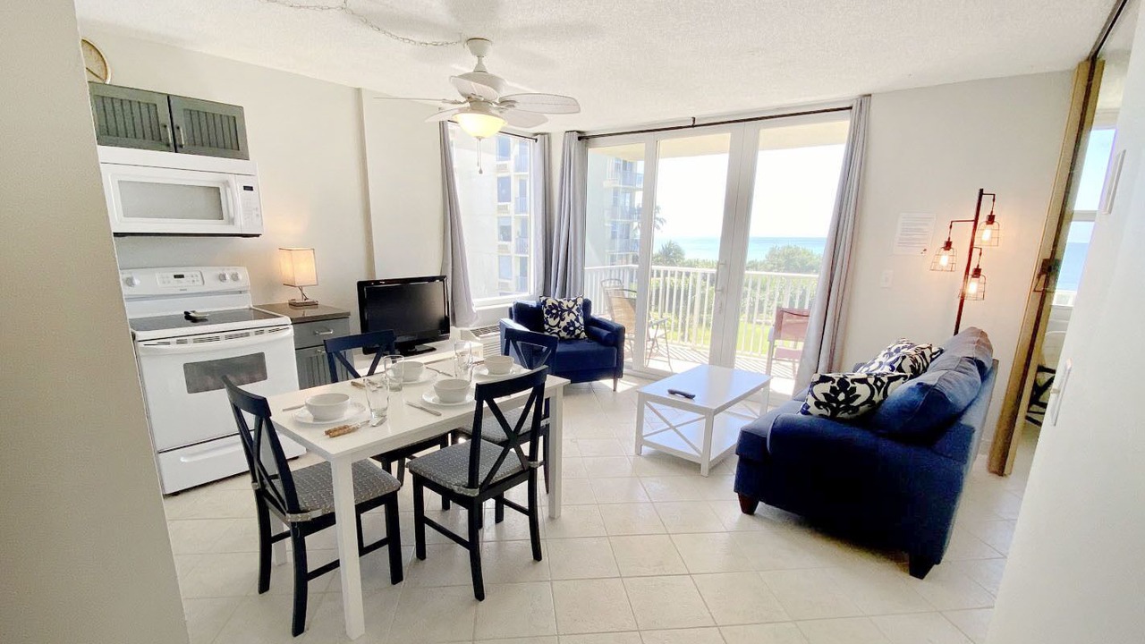 Photo of Livingroom in Fort Myers Beach