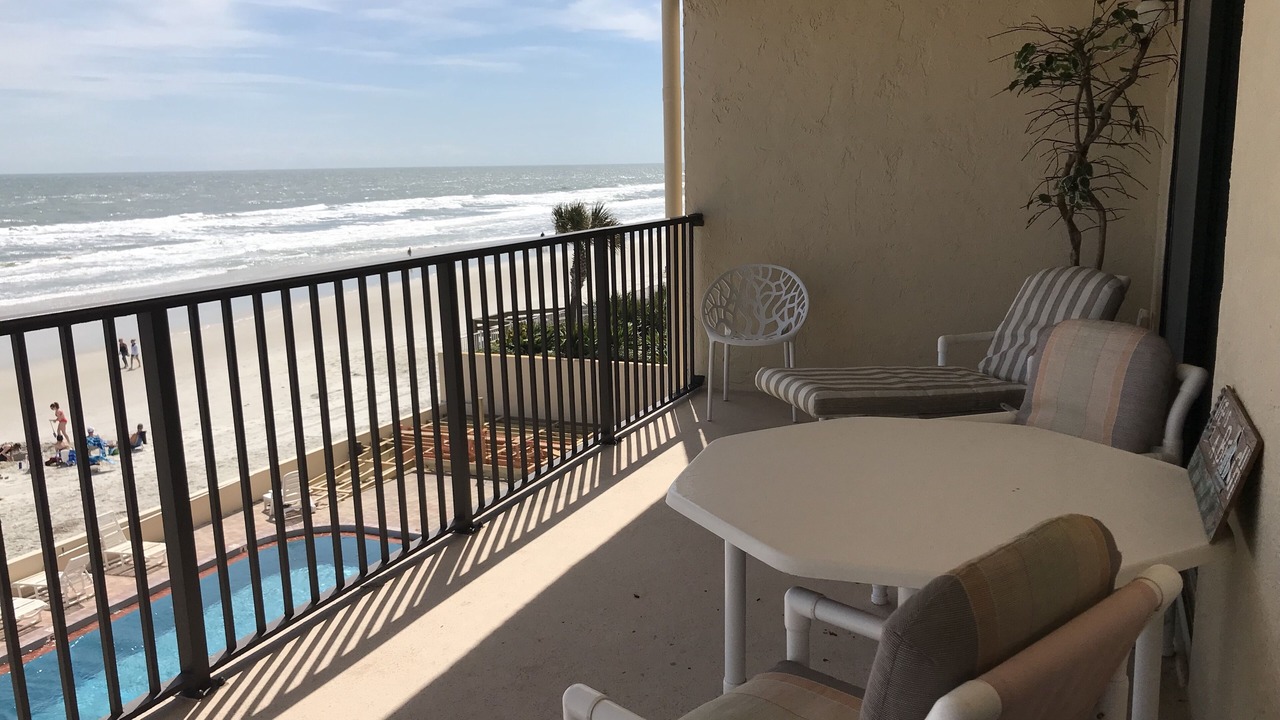 Photo of Patio Balcony in Ocean View Halifax Estates