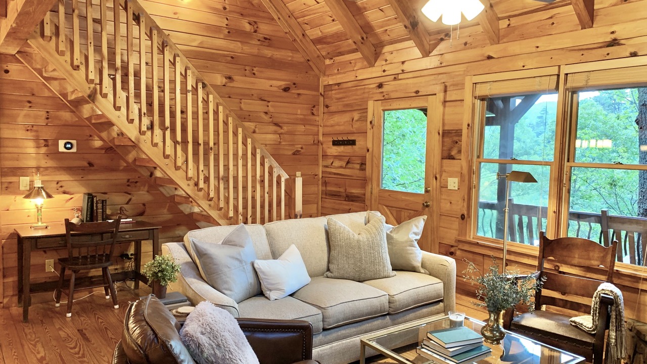Photo of Livingroom in Hidden Lake