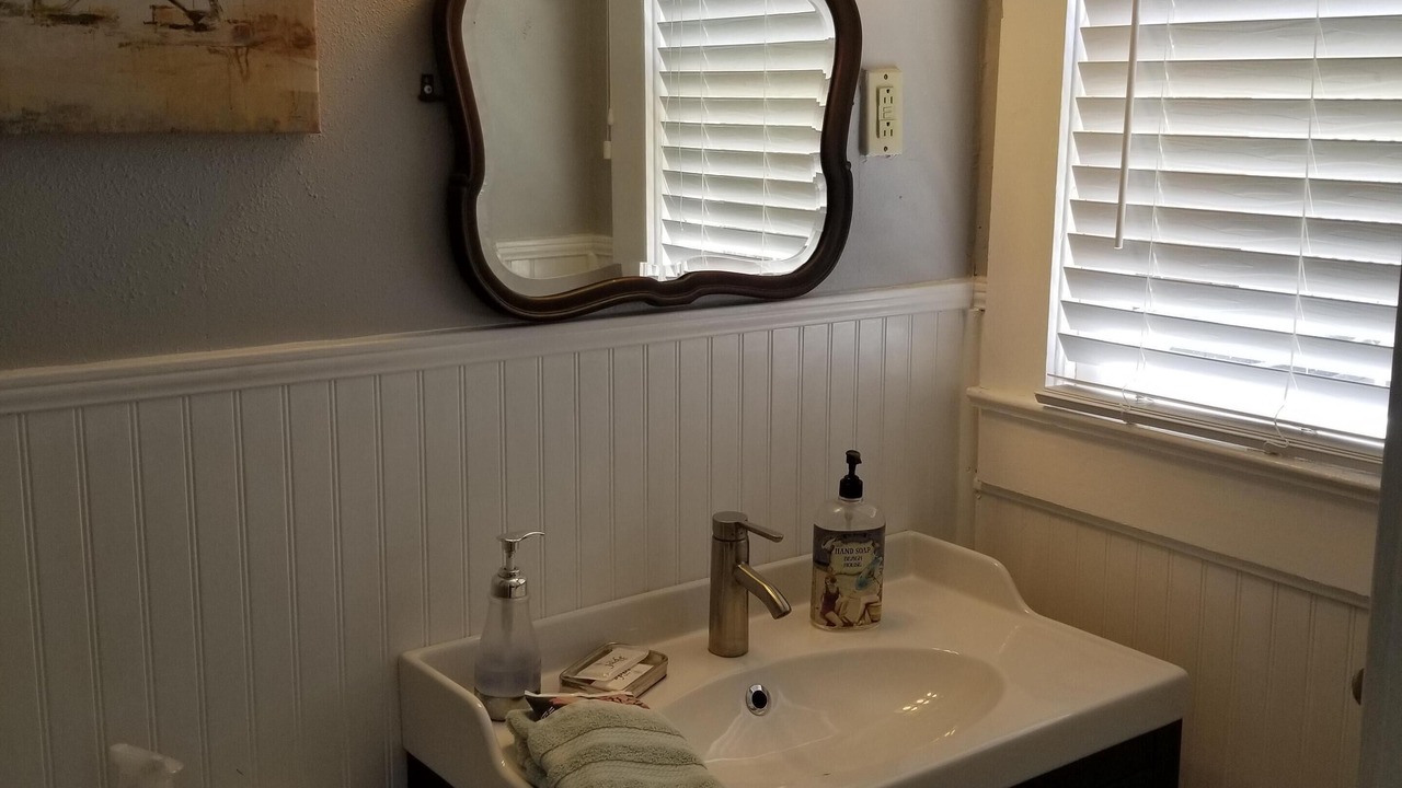 Photo of Bathroom in Tarpon Springs